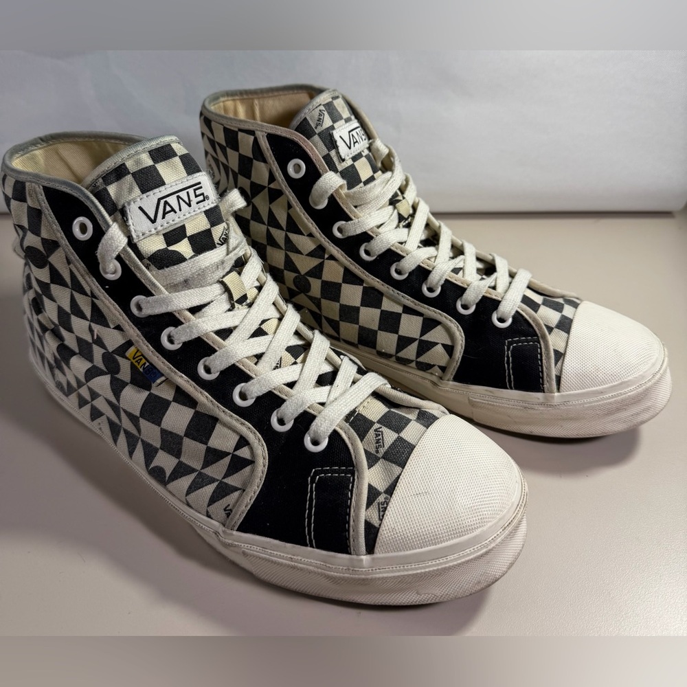 Rare Vans Vault Taka Hayashi x OG Style 24 LX checkerboard size 10